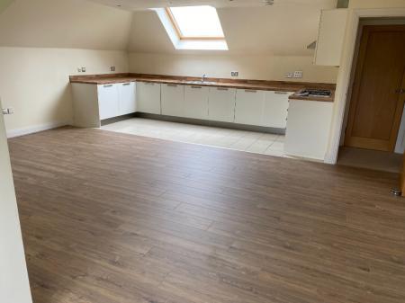 2 bedroom Flat to let in Huntington Close, Bexley, London, DA5