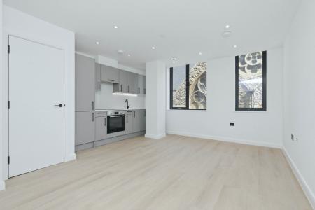 1 bedroom Flat to let in 20-22 Station Road, Bexley, Sidcup, DA15