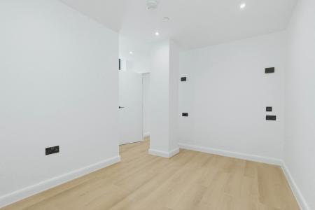 1 bedroom Flat to let in 20-22 Station Road, Bexley, Sidcup, DA15