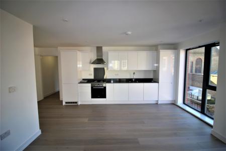 2 bedroom Flat to let in Polytechnic Street, London, SE18