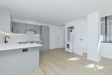 1 bedroom Flat to let in 20-22 Station Road, Bexley, Sidcup, DA15