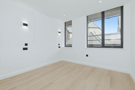 1 bedroom Flat to let in 20-22 Station Road, Bexley, Sidcup, DA15