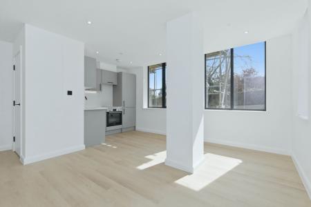 1 bedroom Flat to let in 20-22 Station Road, Bexley, Sidcup, DA15