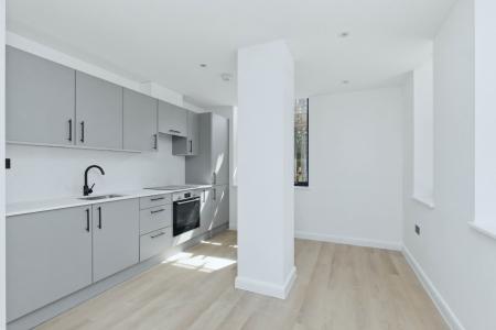 1 bedroom Flat to let in 20-22 Station Road, Bexley, Sidcup, DA15