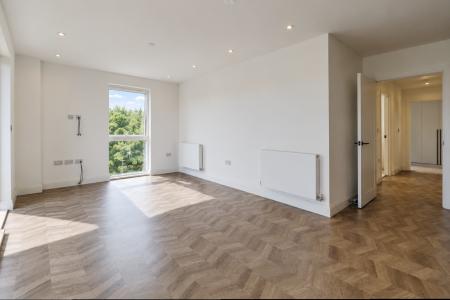 3 bedroom Flat to let in 124A Station Road, Bexley, Sidcup, DA15
