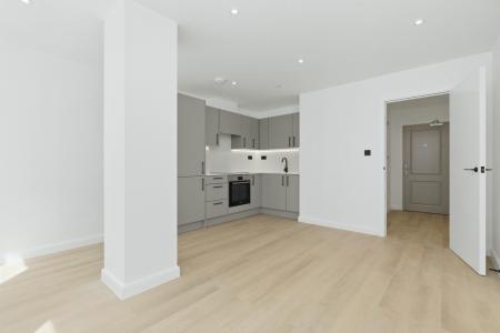 1 bedroom Flat to let in 20-22 Station Road, Bexley, Sidcup, DA15