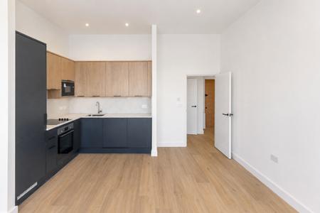 1 bedroom Flat to let in 1 Progressive Close, Bexley, Sidcup, DA14