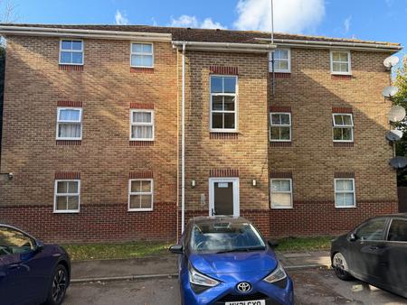 Mounts Road, Greenhithe, DA9
