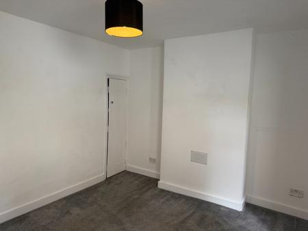 2 bedroom Terraced House to let in West Street, Bexleyheath, DA7