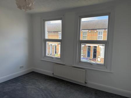 2 bedroom Terraced House to let in West Street, Bexleyheath, DA7