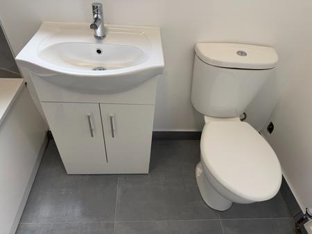 2 bedroom Terraced House to let in West Street, Bexleyheath, DA7