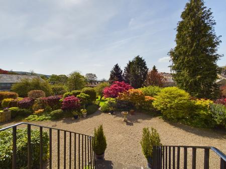 2 bedroom Flat to let in Gainsborough Court, Gargrave Road, Skipton, BD23