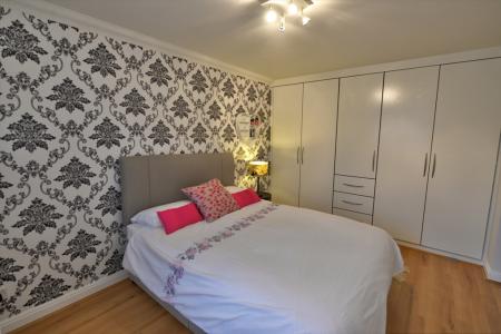 2 bedroom Flat to let in Gainsborough Court, Gargrave Road, Skipton, BD23