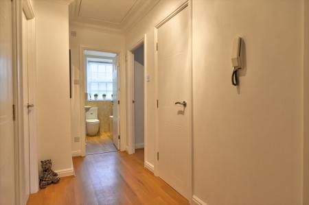 2 bedroom Flat to let in Gainsborough Court, Gargrave Road, Skipton, BD23