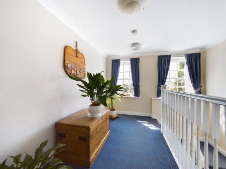 2 bedroom Flat to let in Gainsborough Court, Gargrave Road, Skipton, BD23