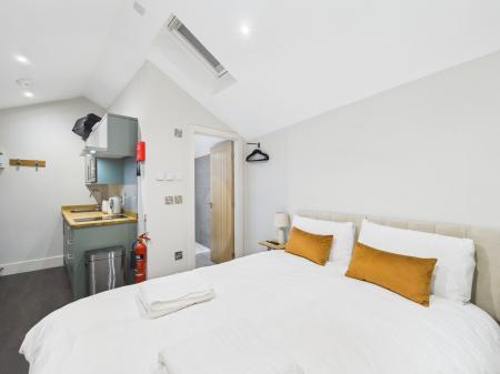 1 bedroom Studio flat to let in Newmarket Street, Skipton, BD23