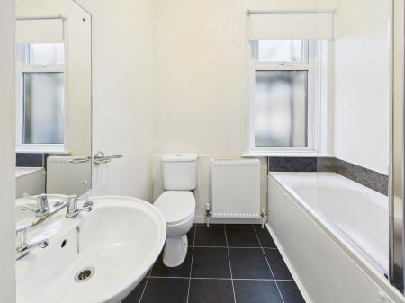 3 bedroom Terraced House to let in Milton Street, Skipton, BD23