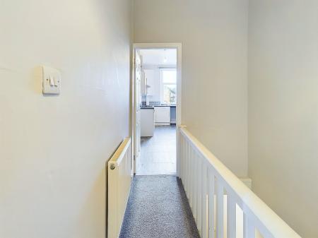 1 bedroom Flat to let in Main Street, Cross Hills, BD20