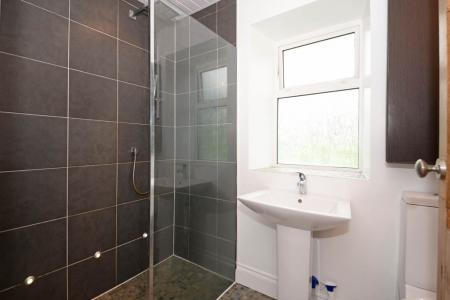 2 bedroom Cottage to let in Chapel Road, Steeton, BD20