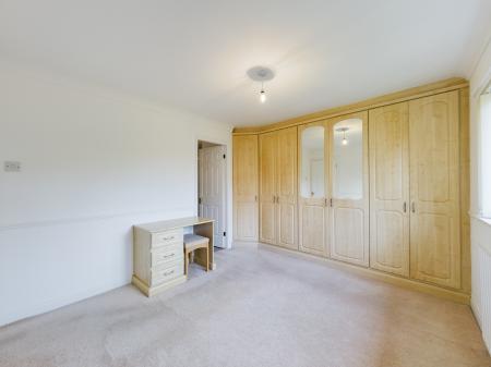 4 bedroom Detached house to let in Woodlands Drive, Skipton, BD23