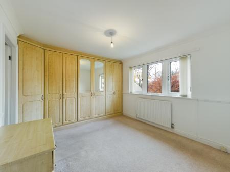 4 bedroom Detached house to let in Woodlands Drive, Skipton, BD23
