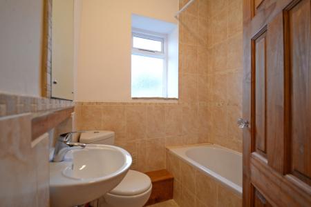 2 bedroom Terraced House to let in Queen Street, Skipton, BD23