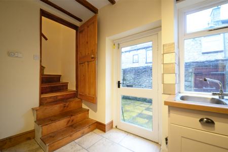 2 bedroom Terraced House to let in Queen Street, Skipton, BD23