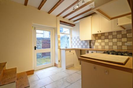 2 bedroom Terraced House to let in Queen Street, Skipton, BD23