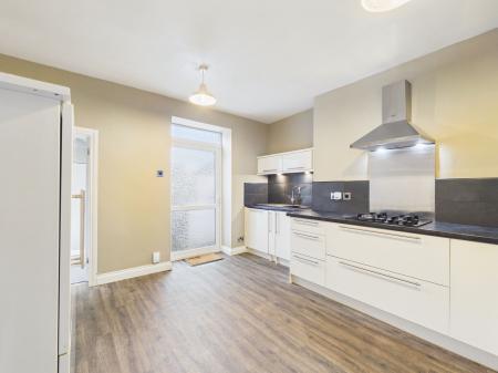 1 bedroom Flat to let in Victoria Road, Earby, BB18