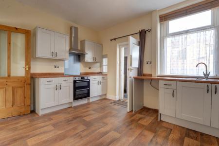 2 bedroom Terraced House to let in Haw Grove, Hellifield, BD23