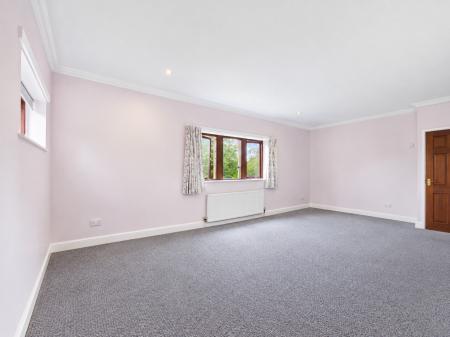4 bedroom Detached house to let in Marton Close, Gargrave, BD23