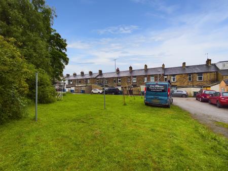 3 bedroom Terraced House to let in Aireview Terrace, Skipton, BD23