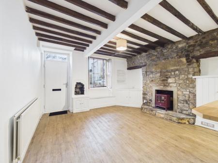 2 bedroom Cottage to let in Elm Tree Square, Embsay, BD23