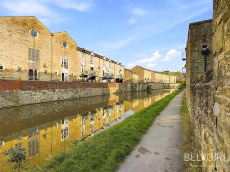 3 bedroom Town house to let in Mill Lane, Skipton, BD23
