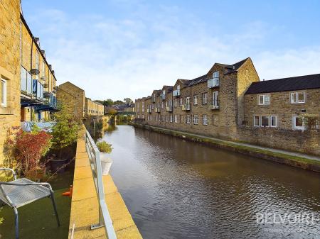 3 bedroom Town house to let in Mill Lane, Skipton, BD23