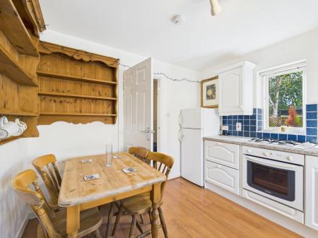 2 bedroom Town house to let in Albert Terrace, Skipton, BD23