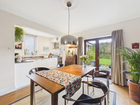 3 bedroom Semi-detached house to let in Skipton Road, Embsay, BD23