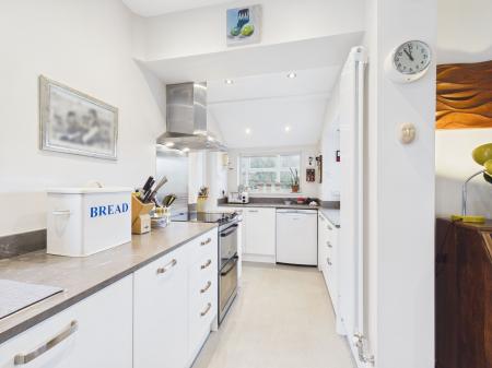 3 bedroom Semi-detached house to let in Skipton Road, Embsay, BD23