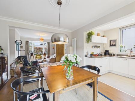 3 bedroom Semi-detached house to let in Skipton Road, Embsay, BD23