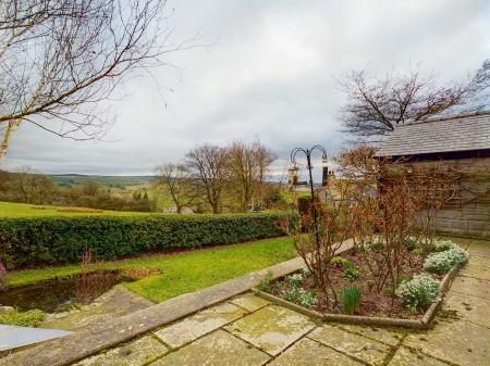 3 bedroom Semi-detached house to let in Hillcrest, East Marton, BD23