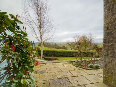 3 bedroom Semi-detached house to let in Hillcrest, East Marton, BD23