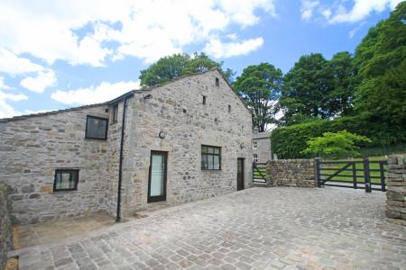 3 bedroom Barn Conversion to let in Leyburn Road, Kettlewell, Skipton, BD23