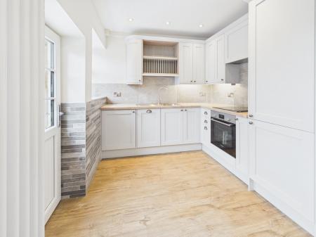 2 bedroom Cottage to let in Kings Street, Skipton, BD23