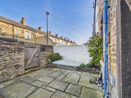 2 bedroom Terraced House to let in Bennett Street, Skipton, BD23