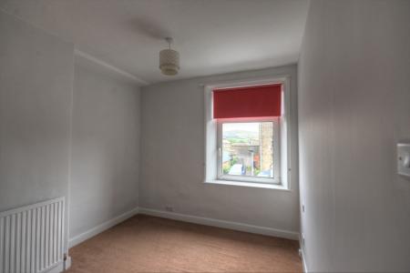 2 bedroom Terraced House to let in Park Lane Terrace, Carleton, BD23