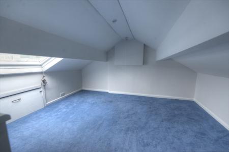 2 bedroom Terraced House to let in Park Lane Terrace, Carleton, BD23