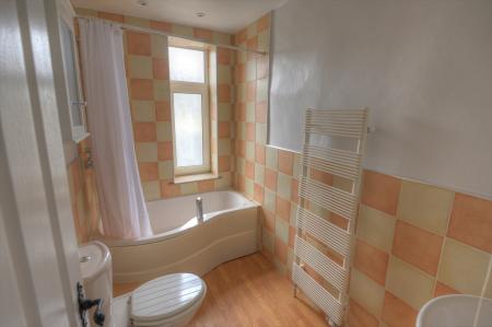 2 bedroom Terraced House to let in Park Lane Terrace, Carleton, BD23