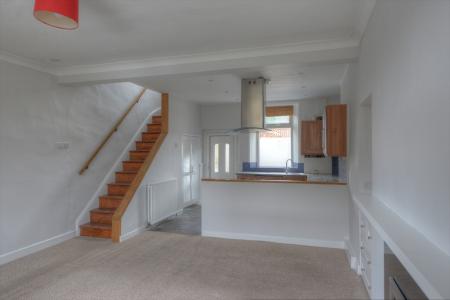 2 bedroom Terraced House to let in Park Lane Terrace, Carleton, BD23