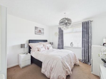 2 bedroom Bungalow to let in Garforth Avenue, Steeton, BD20