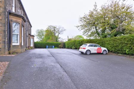 2 bedroom Apartment to let in Keighley Road, Skipton, BD23